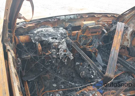 2003 Toyota Sequoia Limited V8 z USA, uszkodzony, nr VIN 5TDZT38A03S179655